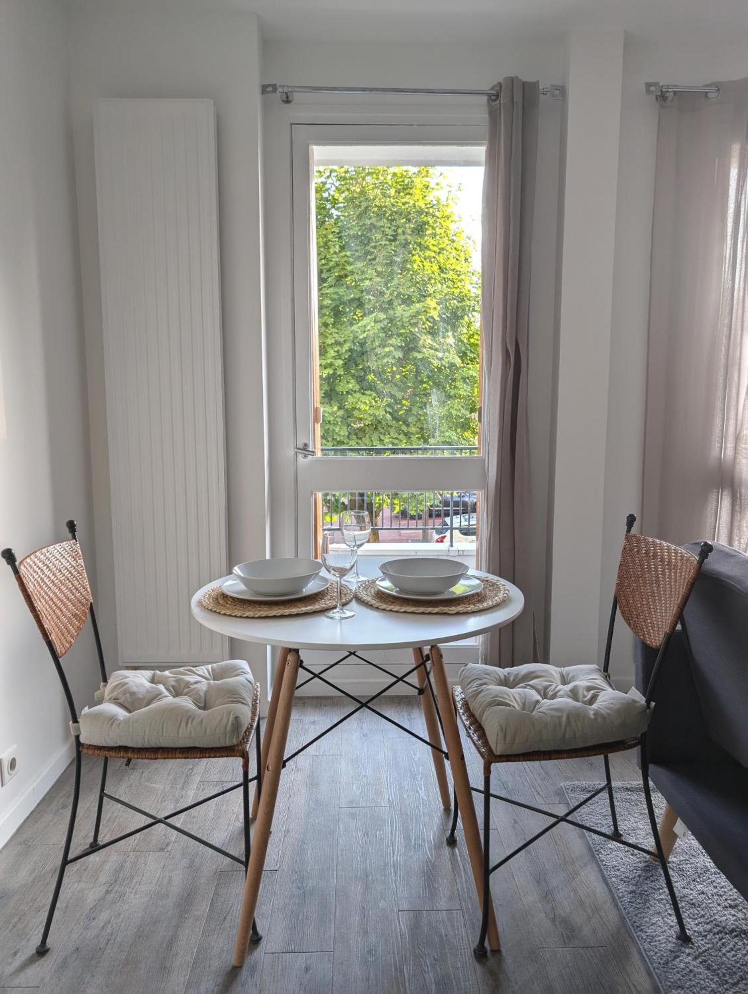 Evasion La Defense - Balcon & Wi-Fi, A 10 Min De Paris Appartement Courbevoie Buitenkant foto